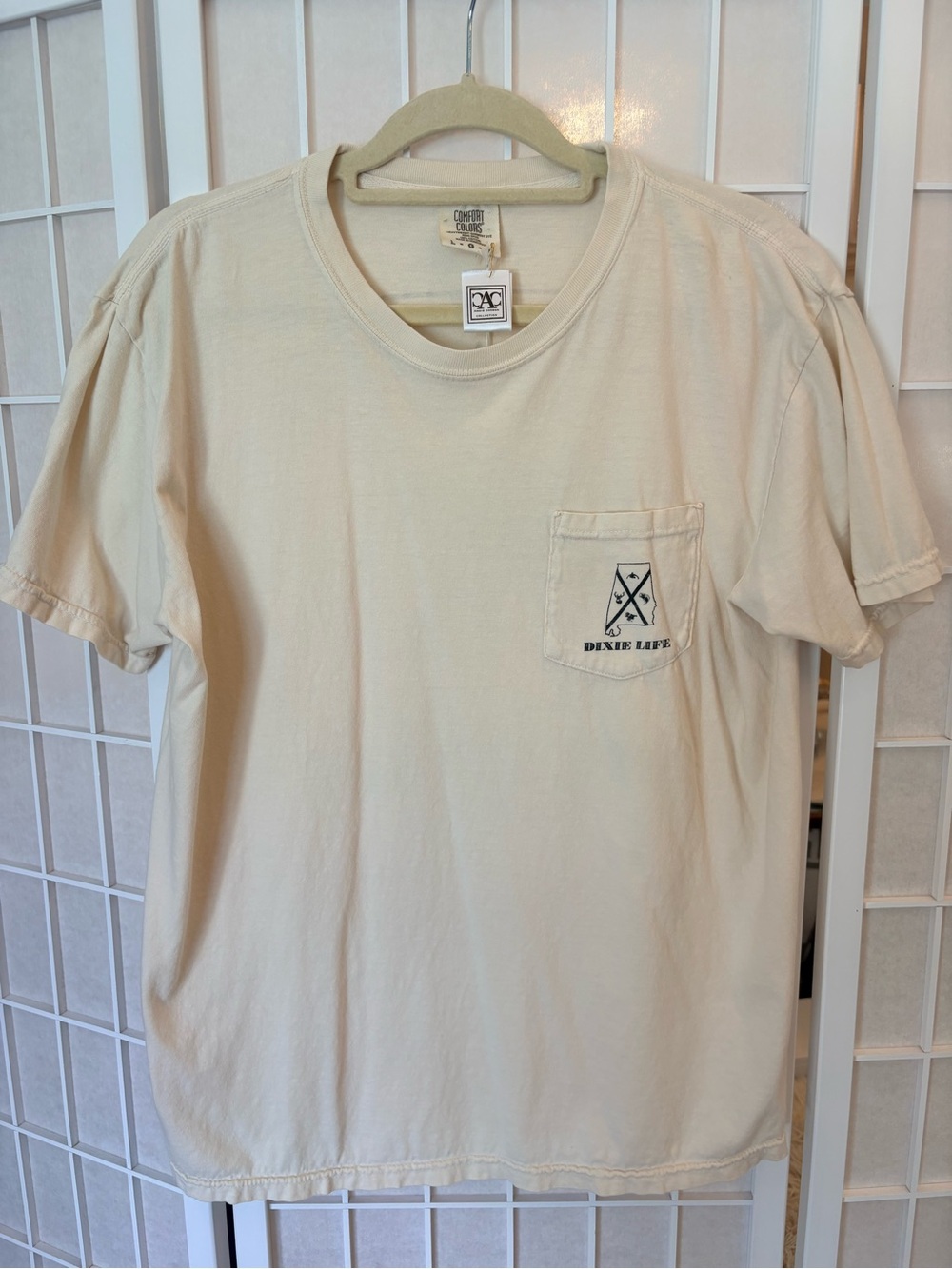 Comfort Colors Men’s Pocket Tee in Cream